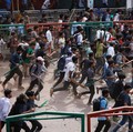 Bangladesh Chaos bak RI 98, Negara Darurat-Puluhan Orang Tewas