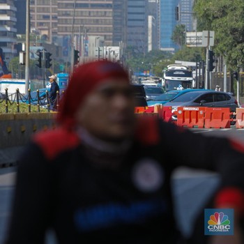 Awas Terjebak Macet Efek Demo Buruh, Hindari Ruas Jalan Ini