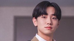 Nam Yoon Su Minta Maaf Usai Insiden Posting Iklan Produk Dewasa di Instagram