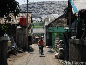 Dikepung Gunung Sampah, Beginilah Kondisi Air di Rumah Warga Bantargebang