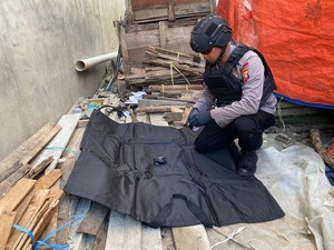 Warga Kubu Raya Temukan Granat Nanas Aktif di Pergudangan, Polisi Ledakkan