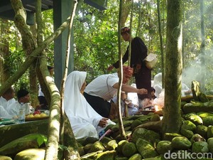 Mengenal Tradisi Sidekah Muharram di Banjarwaru Ciamis