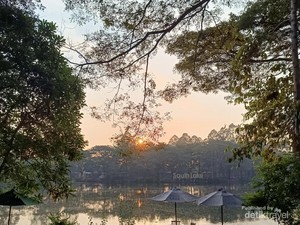 Berwisata di South Lake Park Bekasi, Seger Juga