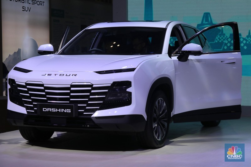 Brand asal China ini debut dengan memperkenalkan Jetour Dashing dan Jetour X70 Plus yang akan dijual di Indonesia di tahun 2024. Brand asal China ini debut dengan memperkenalkan Jetour Dashing dan Jetour X70 Plus yang akan dijual di Indonesia di tahun 2024. (CNBC Indonesia/Muhammad Sabki)