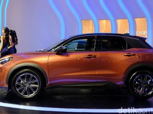 Lexus LBX Goda Anak Orang Kaya Indonesia, Cocok Buat yang Doyan Nyetir Sendiri