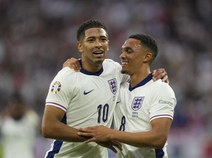 Bellingham Bisa Rayu Trent Alexander-Arnold ke Real Madrid?