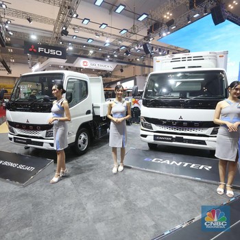 Penampakan Truk Listrik Fuso Meluncur di GIIAS 2024