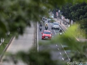 Mobil dan Motor Wajib Asuransi Tahun Depan, Berapa Preminya?