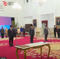 Jokowi Lantik 3 Wakil Menteri Sekaligus, Ini Sosoknya