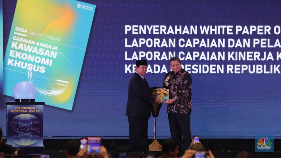 Pemerintah resmi melucurkan peta canggih yang komprehensif dan detail melalui Kebijakan Satu Peta atau One Map Policy di Ballroom The St. Regis, Jakarta, Kamis (18/7/2024). (CNBC Indonesia/Faisal Rahman)
