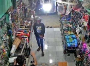 Aksi Perampok Bercelurit di Cikarang Minta Shockbreaker Motor