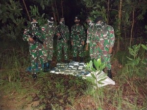 TNI Gagalkan Penyelundupan Ekstasi-35,9 Kg Sabu, Pelaku Kabur ke Malaysia