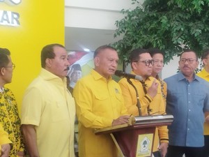 Golkar Beri 10 Surat Rekomendasi ke Bacagub-Bacawagub Maju Pilkada 2024
