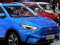 Kabar Buruk! Ada Tanda-Tanda Orang RI Bakal Tunda Beli Mobil Tahun Ini