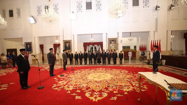 Suasana pelantikan Menteri di Istana Presiden, Jakarta, Kamis (18/7/2024). (CNBC Indonesia/Tri Susilo)