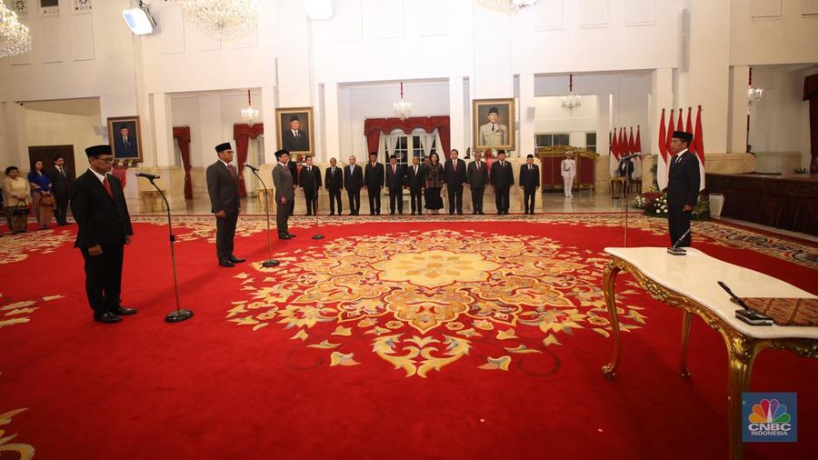 Suasana pelantikan Menteri di Istana Presiden, Jakarta, Kamis (18/7/2024). (CNBC Indonesia/Tri Susilo)