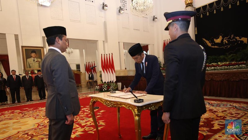 Suasana pelantikan Menteri di Istana Presiden, Jakarta, Kamis (18/7/2024). (CNBC Indonesia/Tri Susilo)