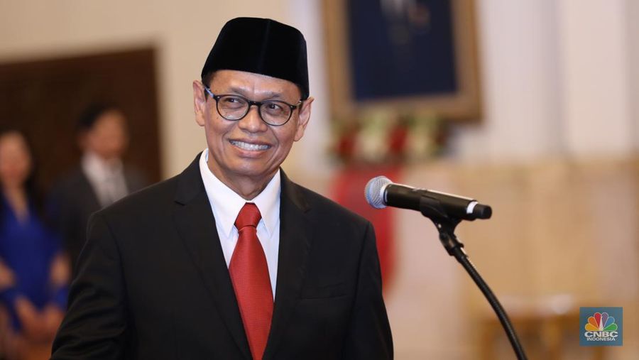 Yuliot (Deputi Bidang Pengembangan Iklim Penanaman Modal BKPM) sebagai Wakil Menteri Investasi/ Wakil Kepala BKPM saat Pelantikan berlangsung di Istana Kepresidenan, Jakarta, Kamis (18/7/2024). (CNBC Indonesia/Tri Susilo)