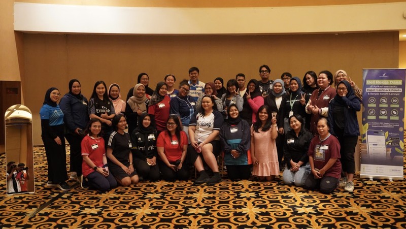 InvestasiKu Mega Capital Sekuritas berkolaborasi dengan komunitas Mama Ber Uang dalam rangka mendukung program edukasi dan literasi keuangan di bidang pasar modal menuju visi 1000 investor bijak. Acara seminar yang diselenggarakan di Menara Bank Mega , Jakarta Selatan pada hari Sabtu (13/7) lalu mengambil tema 