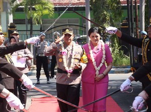AKBP Hendro Sukmono Resmi Jabat Kapolres Sampang, Ini Visi Misinya