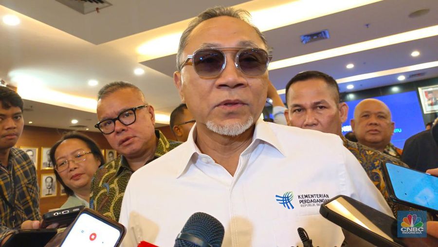 Menteri Perdagangan (Mendag) Zulkifli Hasan dalam Konferensi Pers yang digelar di Auditorium Kemendag, Jumat (19/7/2024). (²©²ÊÍøÕ¾/Martyasari Rizky)