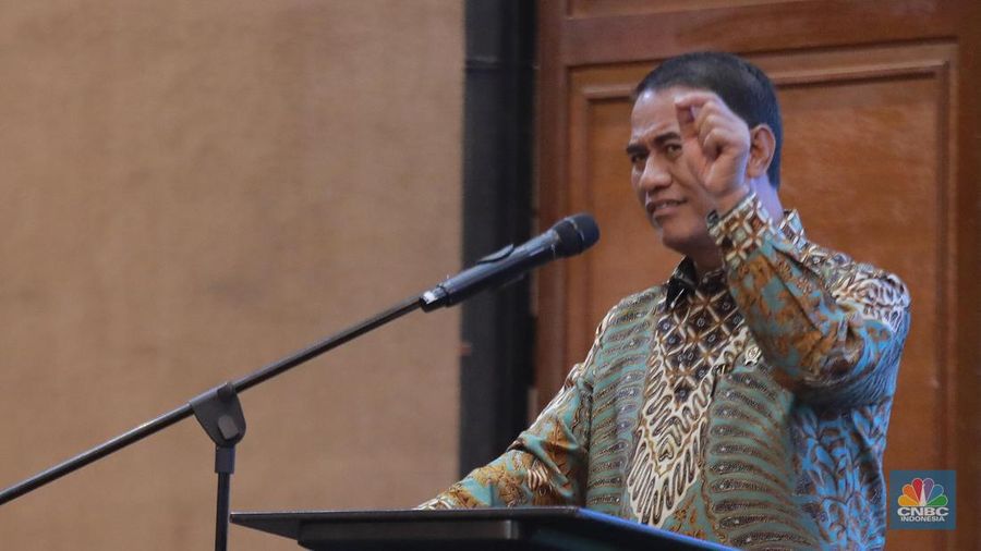 Menteri Pertanian Amran Sulaiman di Gedung A Kementerian Pertanian, Jakarta, Jumat (19/7/2024). (CNBC Indonesia/Muhammada Sabki)