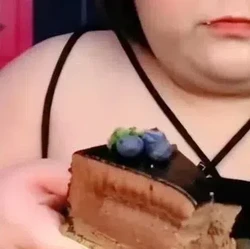 Ratu Mukbang China Meninggal saat Siaran Live Lagi Makan Besar