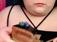 Ratu Mukbang China Meninggal saat Siaran Live Lagi Makan Besar