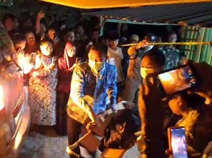 Ibu dan Anak Ditemukan Tewas dalam Warung di Paciran Lamongan