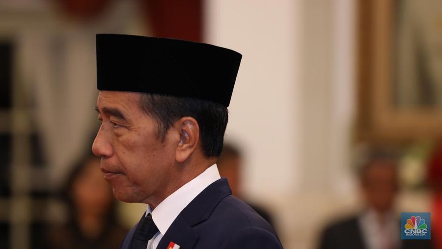Presiden Joko Widodo (Jokowi) saat pelantikan Wakil Menteri di Istana Presiden, Jakarta, Kamis (18/7/2024). (CNBC Indonesia/Tri Susilo)