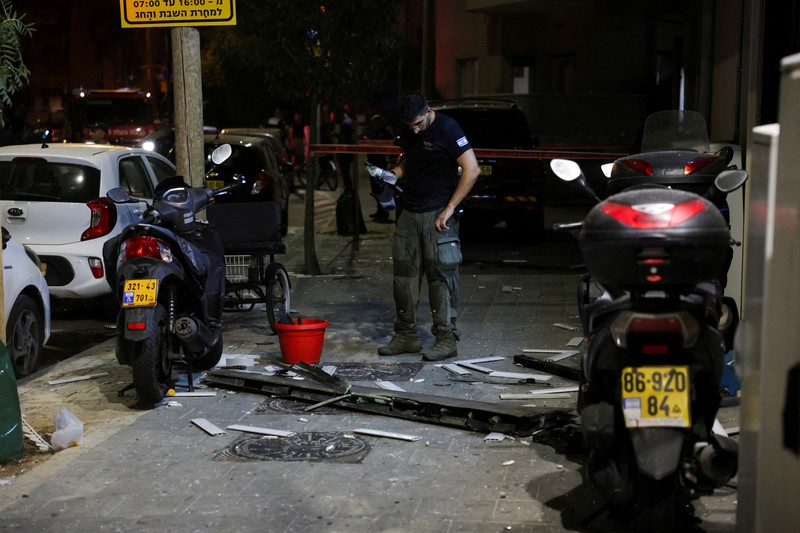 Suasana pasca ledakan di Tel-Aviv, Israel, Jumat (19/7/2024). (REUTERS/Ricardo Moraes) Suasana pasca ledakan di Tel-Aviv, Israel, Jumat (19/7/2024). (REUTERS/Ricardo Moraes)
