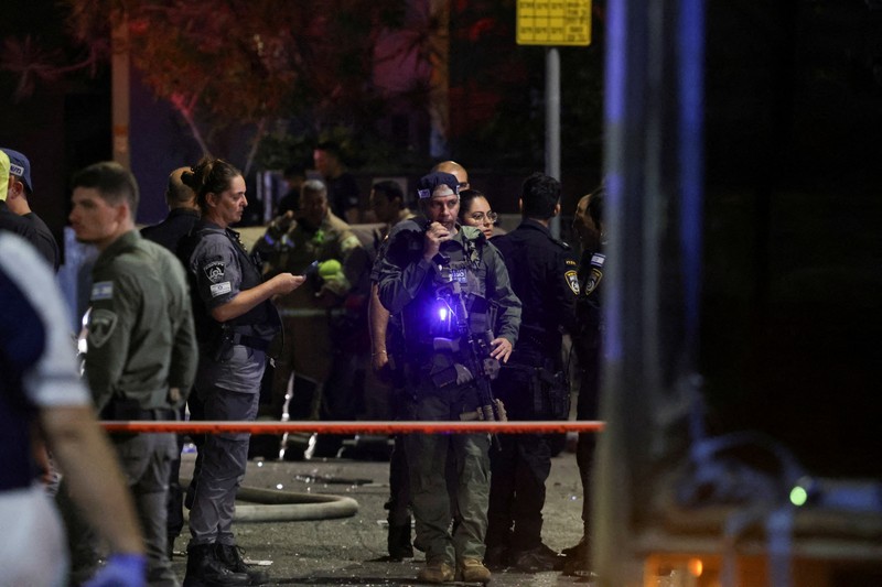 Suasana pasca ledakan di Tel-Aviv, Israel, Jumat (19/7/2024). (REUTERS/Ricardo Moraes) Suasana pasca ledakan di Tel-Aviv, Israel, Jumat (19/7/2024). (REUTERS/Ricardo Moraes)