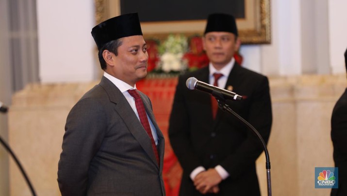 Thomas Djiwandono (Anggota Gugus Tugas Sinkronisasi Prabowo-Gibran) sebagai Wakil Menteri Keuangan II saat Pelantikan berlangsung di Istana Kepresidenan, Jakarta, Kamis (18/7/2024). (CNBC Indonesia/Tri Susilo)