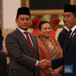 Thomas Djiwandono Bakal Jadi Penyambung Sri Mulyani & Prabowo