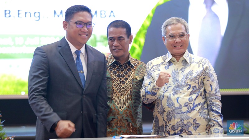 Wakil Menteri Pertanian RI Sudaryono saat serah terima jabatan di Gedung A Kementerian Pertanian, Jakarta, Jumat (19/7/2024). (CNBC Indonesia/Muhammad Sabki)