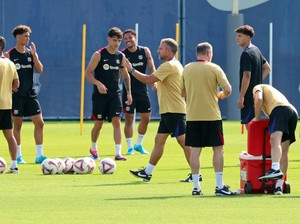 Flick Kagum dengan Kualitas Pemain Muda Barcelona
