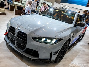Penjualan Mobil Turun, Mobil Mewah Ikut Kena Imbas?