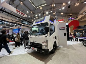 Ini Spesifikasi Truk Power Bank Isuzu