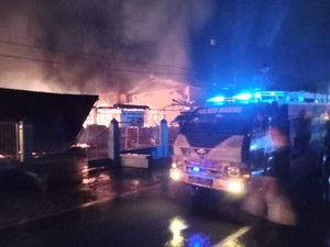 Kebakaran Hanguskan Sekolah di Oyehe Nabire, Saksi Sempat Dengar Ledakan