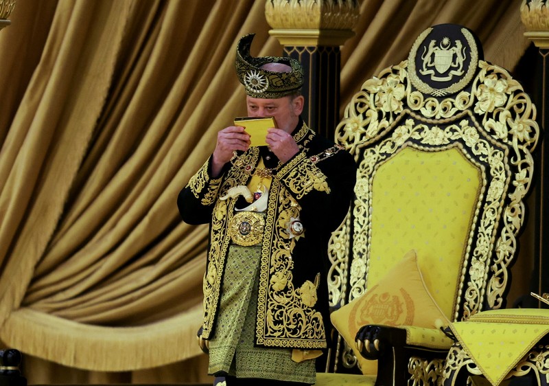 Raja Sultan Ibrahim resmi menjadi raja ke-17 Malaysia dan akan menjabat selama lima tahun. (REUTERS/Hasnoor Hussain/Pool) Raja Sultan Ibrahim resmi menjadi raja ke-17 Malaysia dan akan menjabat selama lima tahun. (REUTERS/Hasnoor Hussain/Pool)
