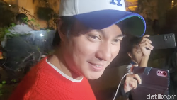Baim Wong Nggak Tahu Paula Verhoeven Umrah: Dia Nggak Izin