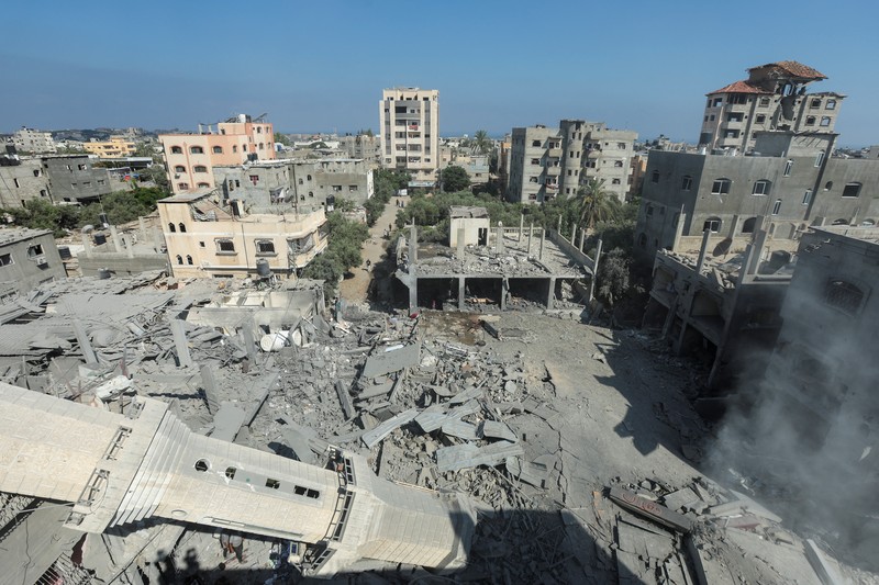 Sebuah ledakan menghantam tank Israel di tengah konflik antara Israel dan Hamas di lokasi yang disebut Rafah dalam tangkapan layar yang diambil dari video selebaran yang dirilis pada 22 Juli 2024. Sebuah ledakan menghantam tank Israel di tengah konflik antara Israel dan Hamas di lokasi yang disebut Rafah dalam tangkapan layar yang diambil dari video selebaran yang dirilis pada 22 Juli 2024. (Militer Hamas/Handout via REUTERS)