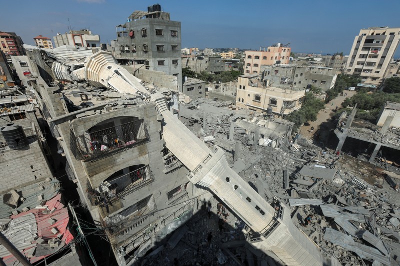 Sebuah ledakan menghantam tank Israel di tengah konflik antara Israel dan Hamas di lokasi yang disebut Rafah dalam tangkapan layar yang diambil dari video selebaran yang dirilis pada 22 Juli 2024. Sebuah ledakan menghantam tank Israel di tengah konflik antara Israel dan Hamas di lokasi yang disebut Rafah dalam tangkapan layar yang diambil dari video selebaran yang dirilis pada 22 Juli 2024. (Militer Hamas/Handout via REUTERS)