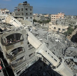 1 Tahun Perang Gaza, Israel Hancurkan 611 Masjid-Gereja Luluh Lantak
