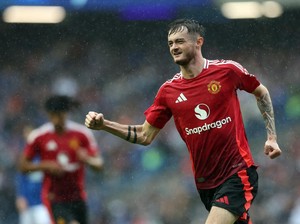 Laga Uji Coba: Leny Yoro Debut, MU Kalahkan Rangers 2-0