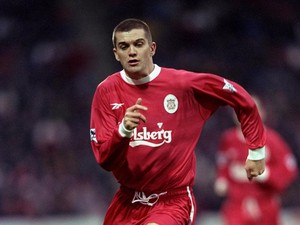 Eks Liverpool Ini Cerita Bahaya Judi yang Merusak Hidupnya