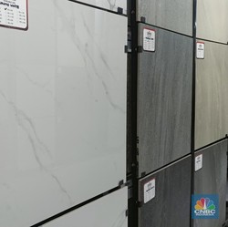Pedagang Buka-bukaan, Keramik Impor Asal China Benar Dibanderol Murah