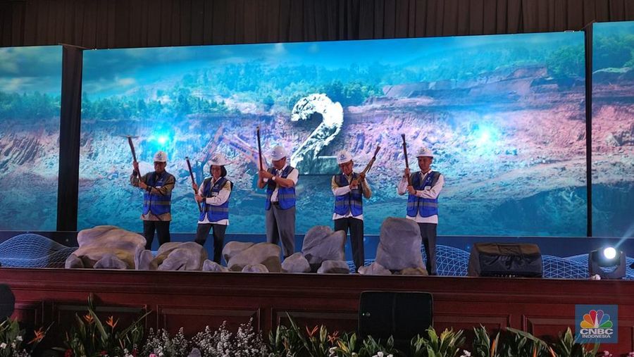 Peluncuran SIMBARA Timah dan Nikel oleh Menteri Keuangan Sri Mulyani, Menko Marves Luhut Binsar Pandjaitan, dan Menteri ESDM Arifin Tasrif di Kementerian Keuangan, Jakarta, Senin (22/07/2024). (²©²ÊÍøÕ¾/Verda Nano Setiawan)