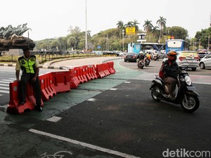 Jelang Demo BEM SI, Jalan Medan Merdeka Barat Arah Istana Ditutup