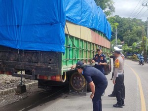 Polda Sulsel Tilang 198 Truk ODOL Sepanjang Juli 2024
